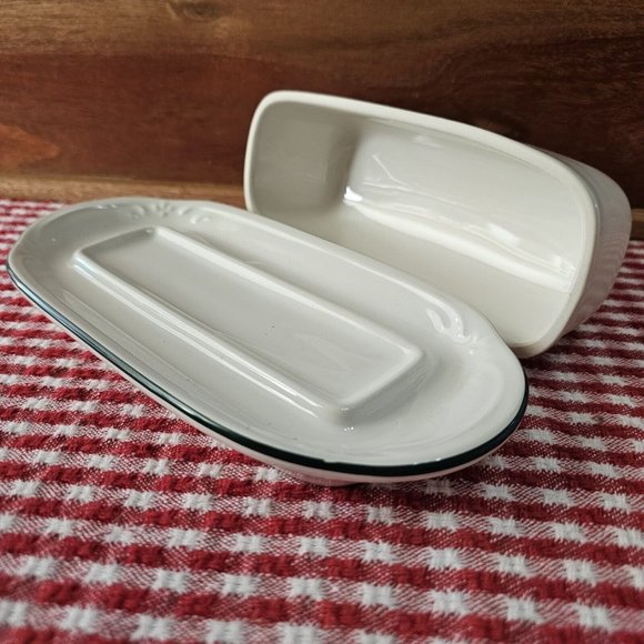 Pfaltzgraff Winterberry Covered Butter Dish fits 1/4lb stick winter holiday - Picture 3 of 10